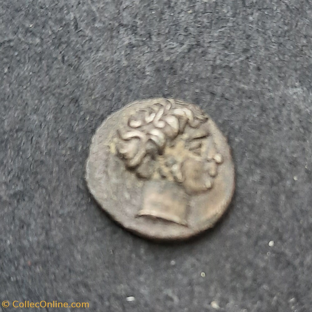 Marseille Obole A/Tete Apollon a d R/Roue MA -350-220 D11.3 P0.80 Feugere OBM 7a monnaie antique av jc gauloise marseille obole a tete apollon a d r roue ma 350 220 d11 3 p0 80 feugere obm 7a