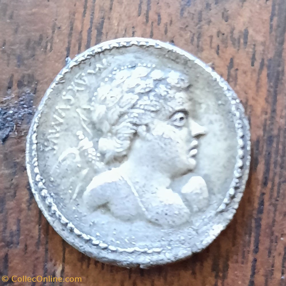 Egnatia A/Tete de Cupidon a d R/Jupiter et Liber temple D 18.1 P 3.40g 325 RRC 391 RCV 325 monnaie antique av jc ap romaine republicaine imperiale egnatia a tete de cupidon a d r jupiter et liber temple d 18 1 p 3 40g 325 rrc 391 rcv 325