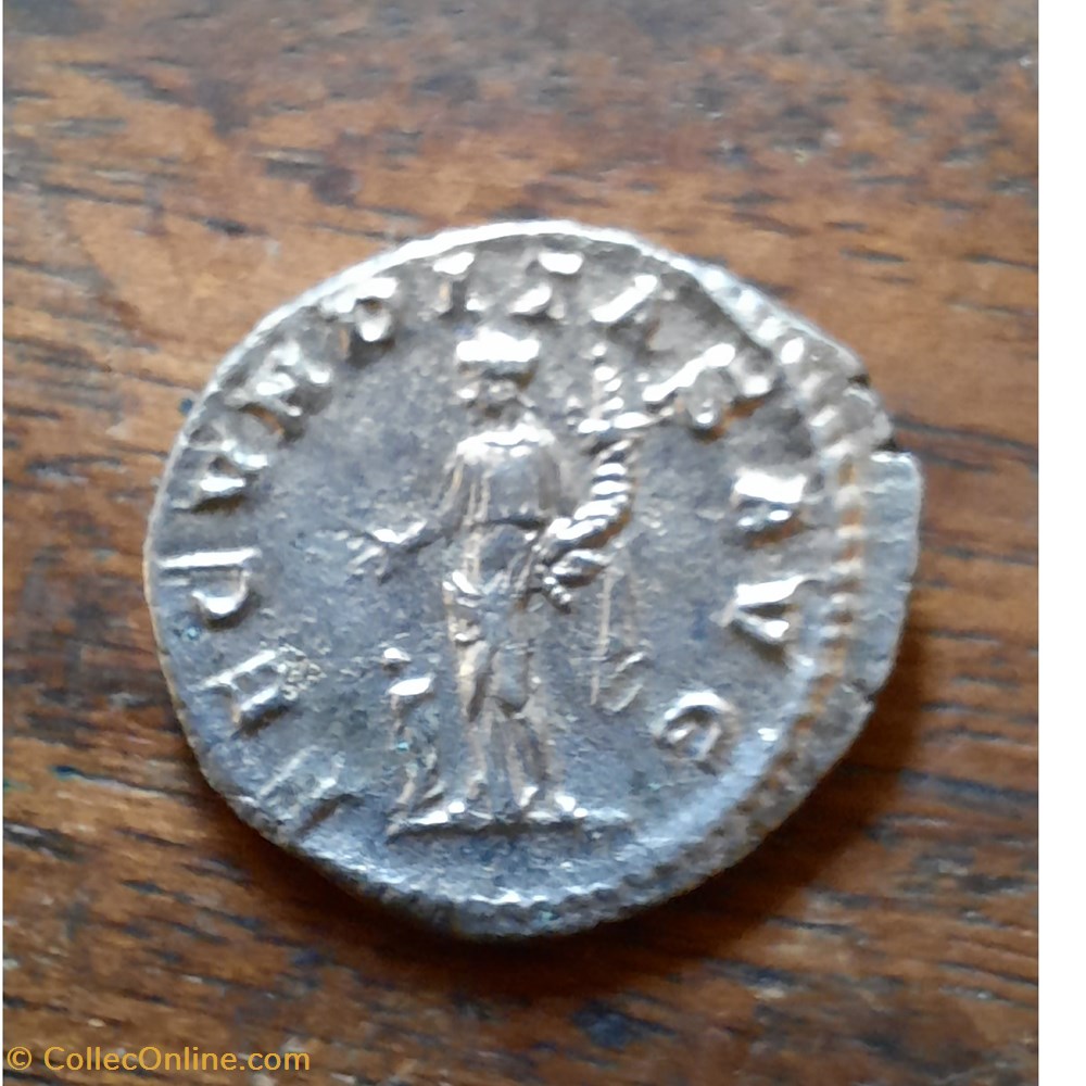 monnaie antique av jc ap romaine republicaine imperiale julia maesa a buste a d r la fecondite debout a g 219 ou 223 d 18 4 p 3 01g rcv 7749 c 8 ric 249