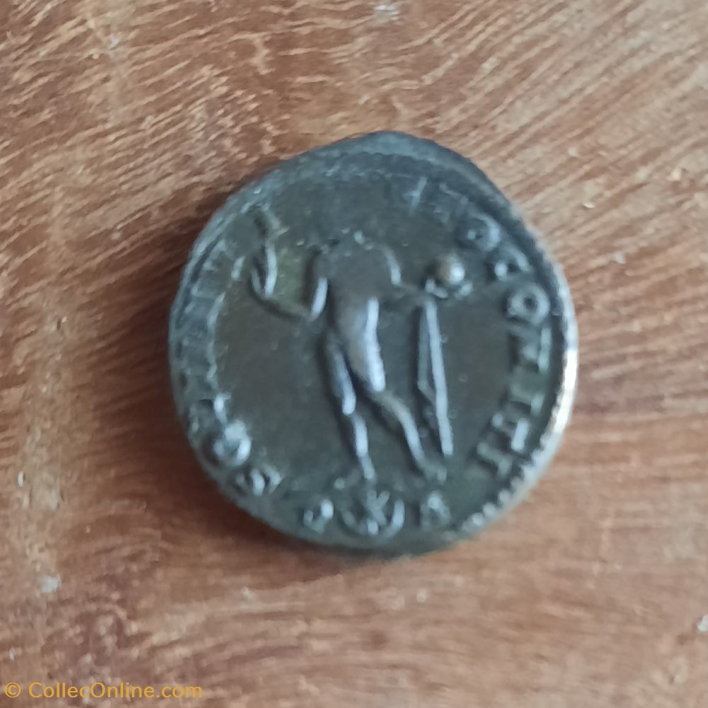 Constantin 1 A/Buste laure a d R/Le Soleil debout a g D19.3 P 3.56g RIC 164 monnaie antique av jc ap romaine republicaine imperiale constantin 1 a buste laure a d r le soleil debout a g d19 3 p 3 56g ric 164