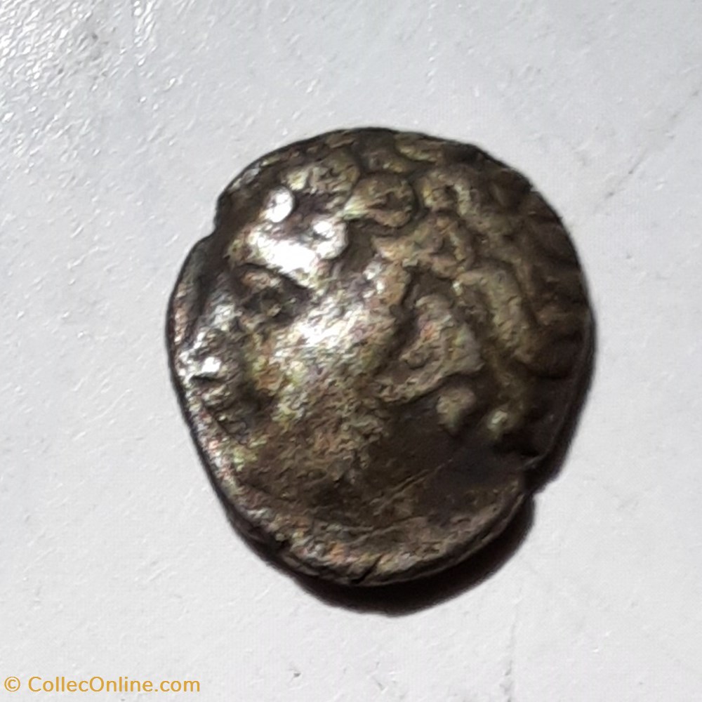 Marseille obole imitation AM A/Tete Apollon a g R/Roue avec rayons D8.5 P 0.50g monnaie antique jc gauloise marseille obole imitation am a tete apollon a g r roue avec rayons d8 5 p 0 50g