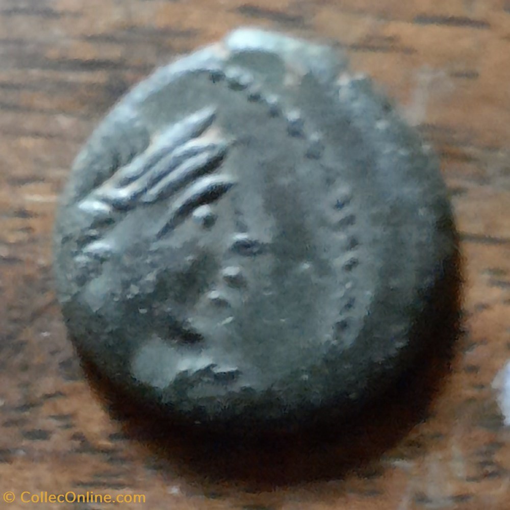Nimes PB A/Tete feminine a d R/Personnage debout a g ,palme -60-40 D14.6 P1.87 Feugere VLC2677 monnaie antique av jc ap gauloise nimes pb a tete feminine a d r personnage debout a g palme 60 40 d14 6 p1 87 feugere vlc2677