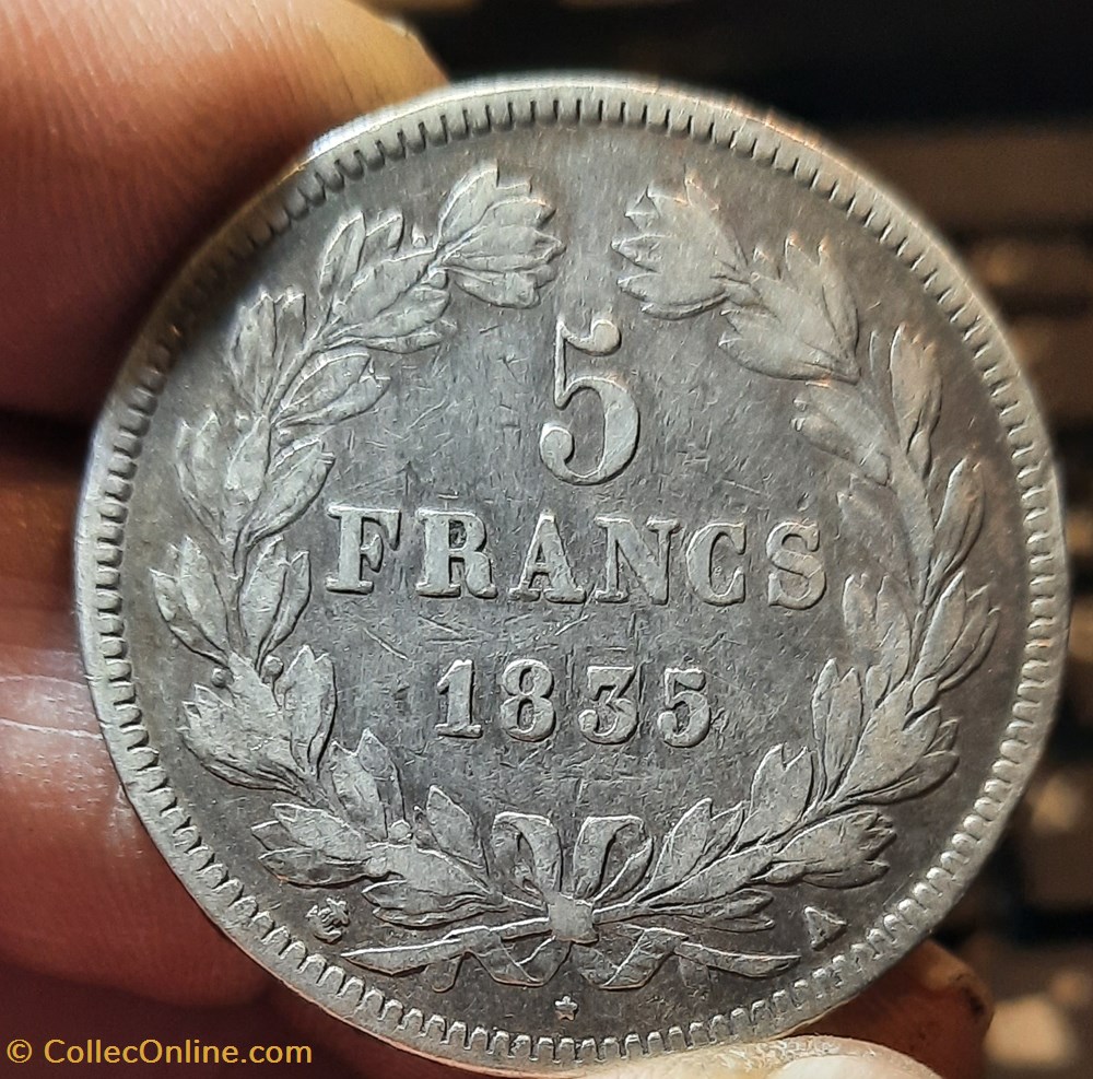 Louis philippe 1° A/ Tete l auree a d R/Couronne laurier et olivier D32.4 P24.61g F324/42 monnaies france modernes louis philippe 1 a tete l auree a d r couronne laurier et olivier d32 4 p24 61g f324 42
