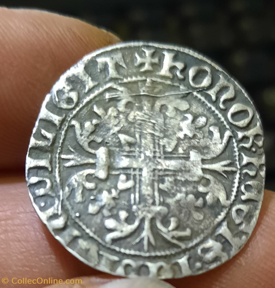 Robert d Anjou Naples A /Roi assis de face R/ Croix feuillues +1340+1310 D26 P3.10g BD830 monnaies france feodales robert d anjou naples a roi assis de face r croix feuillues 1340 1310 d26 p3 10g bd830