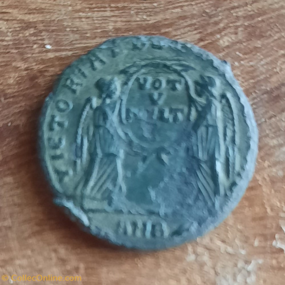 Magnence A/Buste nu a d R / Victoires de face +351+352 D 20.9 P .3.35g RIC 11 C 69 monnaie antique av jc ap romaine republicaine imperiale magnence a buste nu a d r victoires de face 351 352 d 20 9 p 3 35g ric 11 c 69