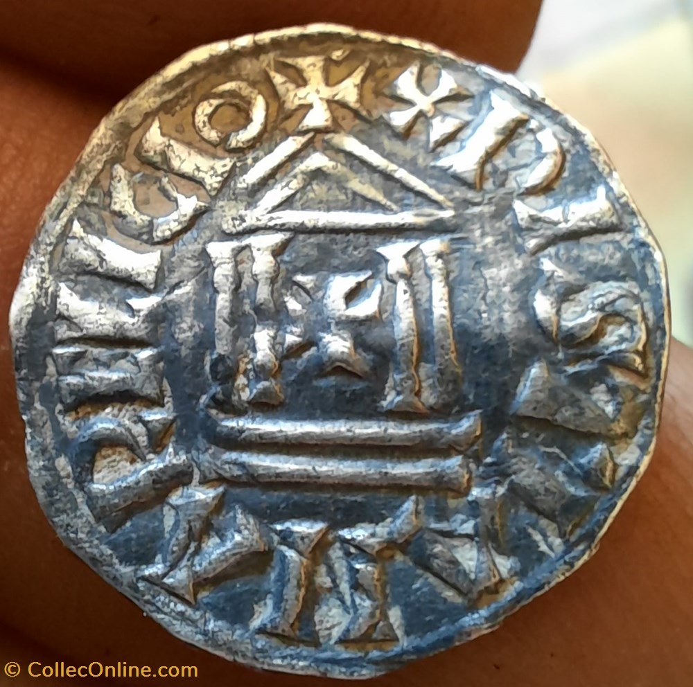 Louis 1° le Pieux ou le debonnaire monnaies europe medievale france carolingiennes louis 1 le pieux ou le debonnaire