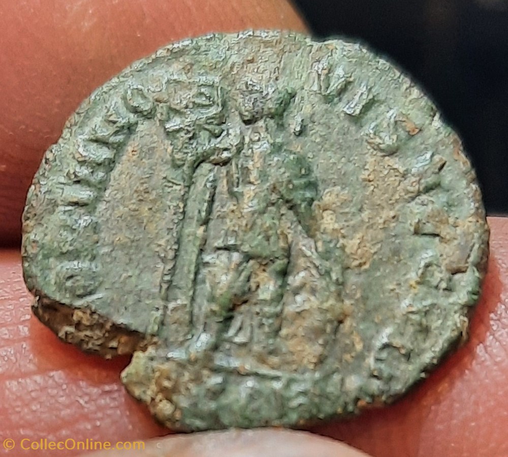 Gratien A/Tete diademee a d R/ Gratien a g +370+375 D19 P2.61g RIC 15 NBD66054 monnaies antiquite av jc ap romaines republicaines imperiales gratien a tete diademee a d r gratien a g 370 375 d19 p2 61g ric 15 nbd66054