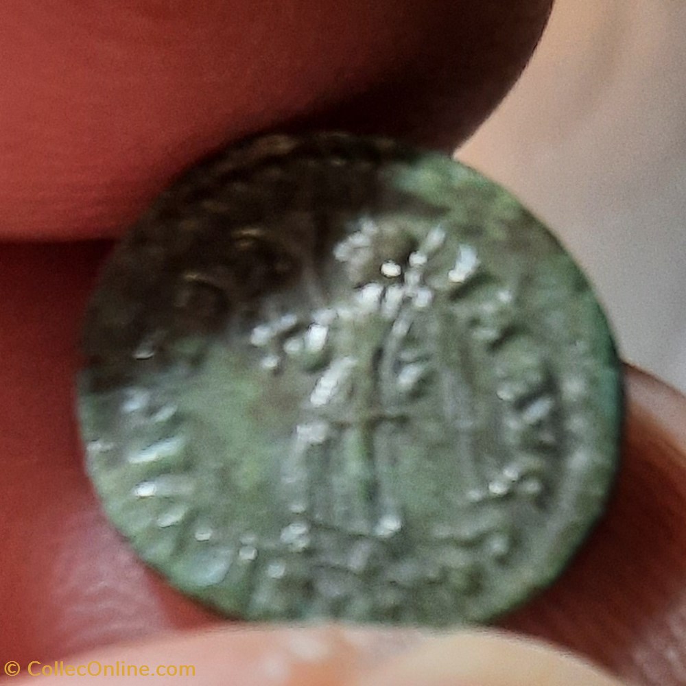 Arcadius A / Buste diademe a d R/ Victoire a g +384+387 D13.6 P1.08g RIC39d1 NBD49039 monnaies antiquite av jc ap romaines republicaines imperiales arcadius a buste diademe a d r victoire a g 384 387 d13 6 p1 08g ric39d1 nbd49039