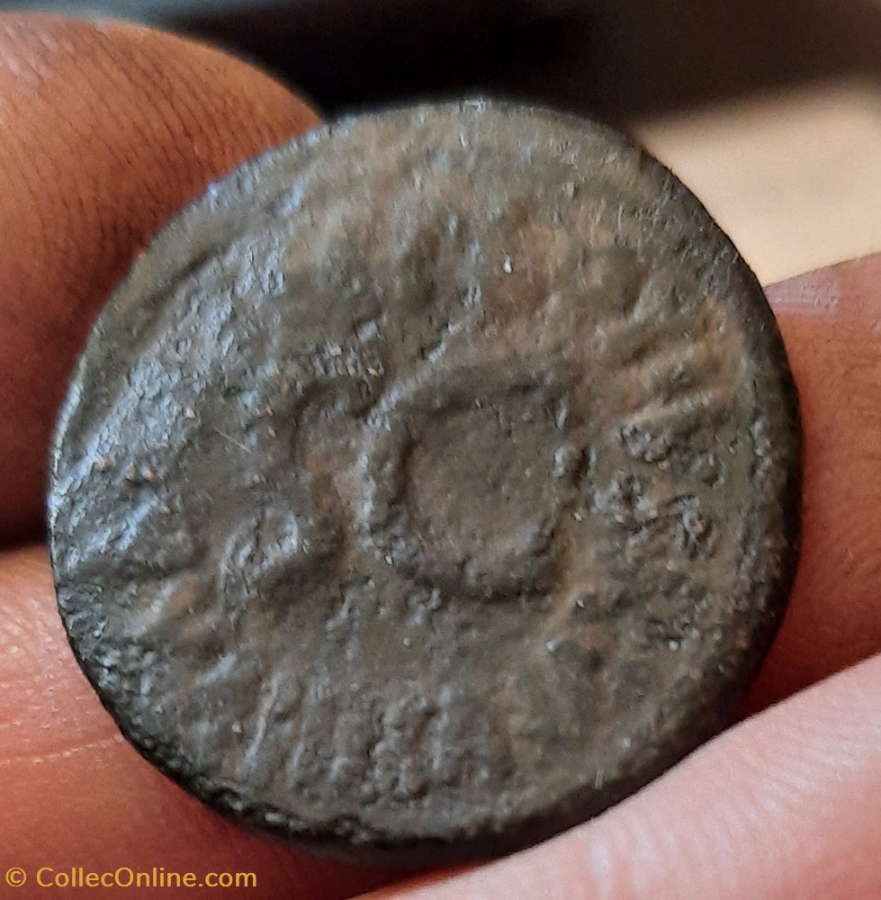 Auguste A/Tete nue a d R/Legende autour SC D25.3 P9.24g BN/R. 512 monnaies antiquite av jc ap romaines republicaines imperiales auguste a tete nue a d r legende autour sc d25 3 p9 24g bn r 512