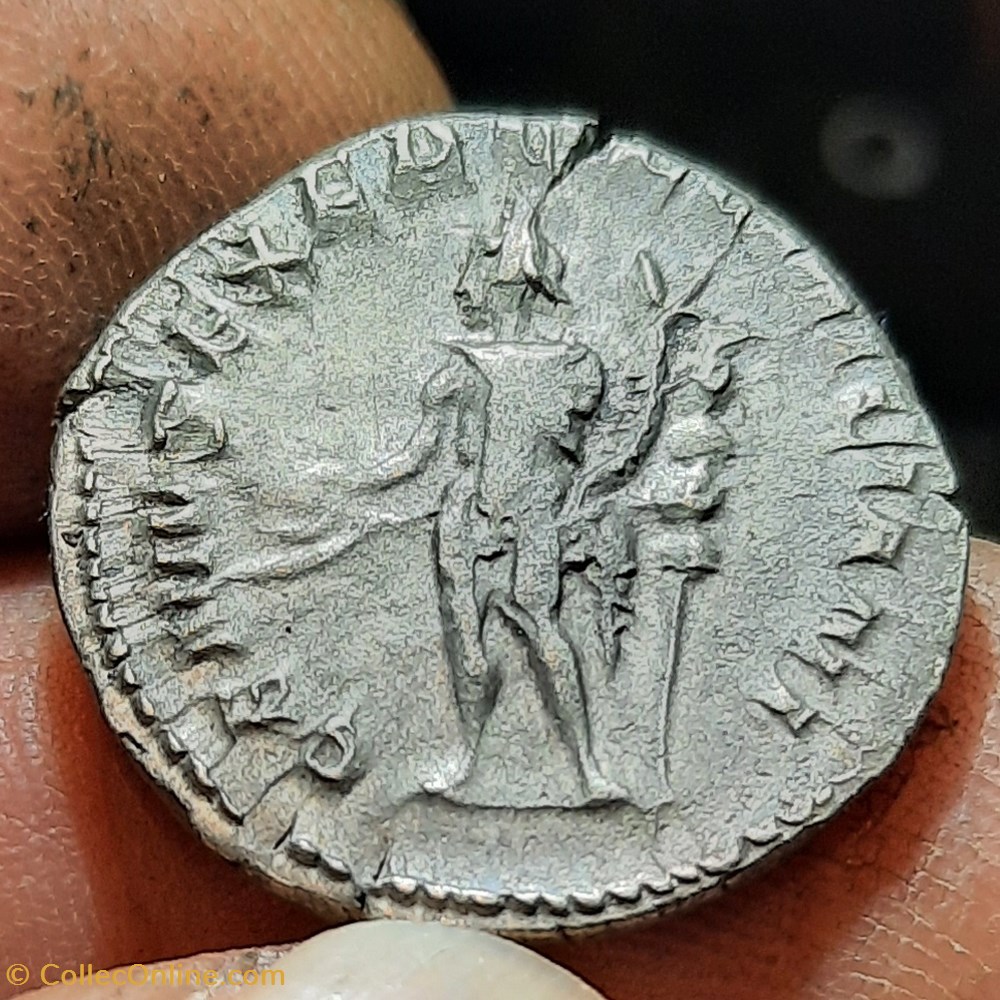 monnaies antiquite av jc ap romaines republicaines imperiales trajan dece a tete radiee a d r genie debout a g d21 1 p 3 92g c49 rcv9374 ric 16c