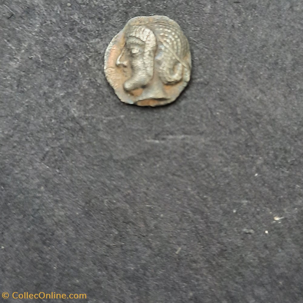 Marseille Obole A/Tete Apollon ag au Crobilos / Carre creux -450-410 D10.2 P0.85 BN 504 2 monnaie antique av jc gauloise marseille obole a tete apollon ag au crobilos carre creux 450 410 d10 2 p0 85 bn 504