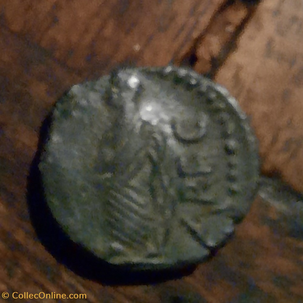 Nimes PB A/Tete feminine a d VOLCAE R/Personnage debout AREC -60-40 D15.5 P2.21g FeugereVLC-2677 monnaie antique av jc ap nimes pb a tete feminine a d volcae r personnage debout arec 60 40 d15 5 p2 21g feugerevlc 2677