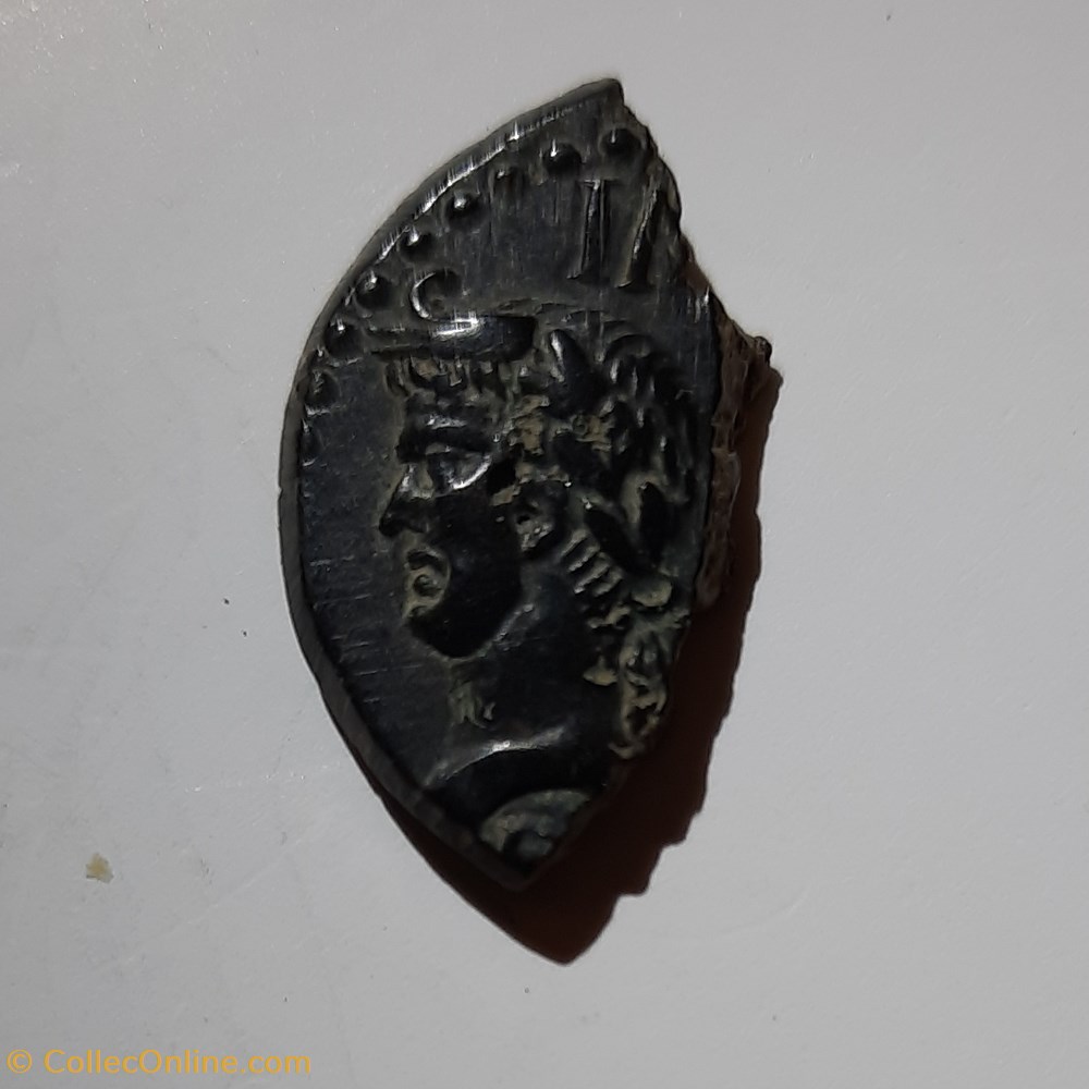 Nimes 1/1 As A/Tete Agrippa a g R/Crocodile -16-10 D24.3 P 5.11g TYPE 2 OU 3 PATINE EMAIL NOIR monnaie antique av jc ap nimes 1 1 as a tete agrippa a g r crocodile 16 10 d24 3 p 5 11g type 2 ou 3 patine email noir