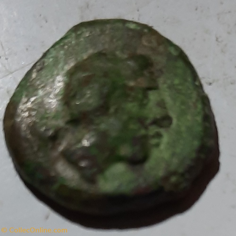 Monnaie a definir origine semble gauloise ? D14.5 P2.51g Bronze monnaies antiquite av jc ap monnaie a definir origine semble gauloise d14 5 p2 51g bronze