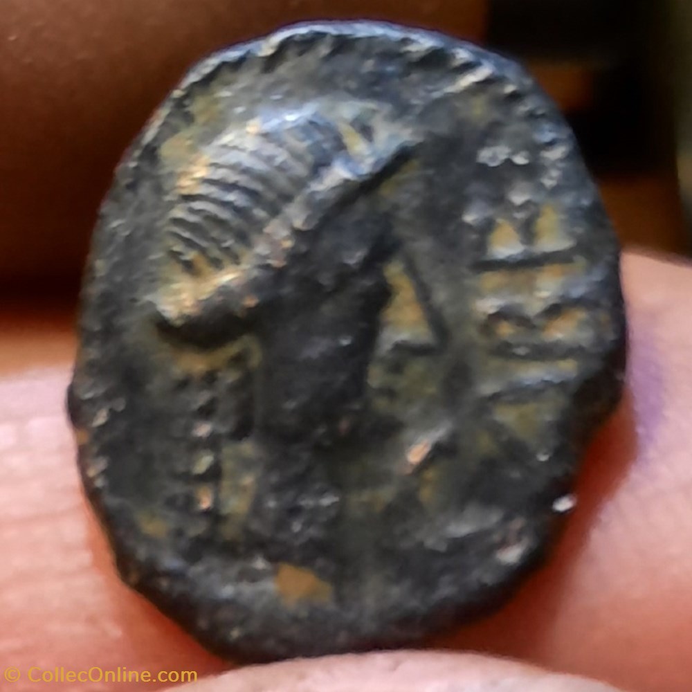 Cavares PB A /Tete Mars a d R/Tete Apollon a d -30-40 D16 P1.75g Feugere 2563 / 2572 monnaies antiquite jc gauloises cavares pb a tete mars a d r tete apollon a d 30 40 d16 p1 75g feugere 2563 2572