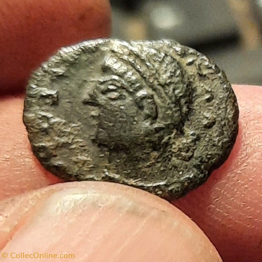 Rome Imitation ? ou atelier grec ? d 13.5 à 15.5 p1.31G monnaies antiques rome imitation ou atelier grec d 13 5 a 15 5 p1 31g