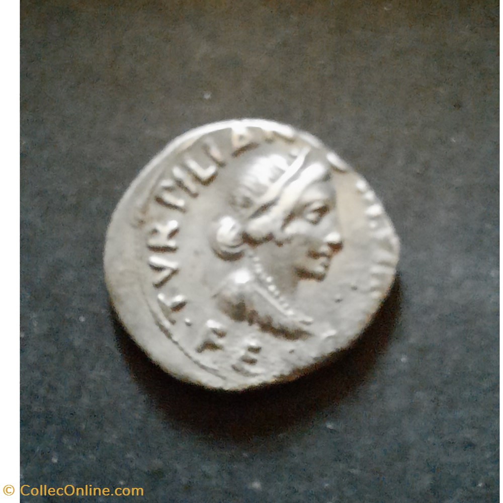 Auguste A/Tete Liber a d TVRPILIANVS III VIR R/Parthe a genoux D18.5 P3.88g RCV 1603 monnaie antique av jc ap romaine republicaine imperiale auguste a tete liber a d tvrpilianvs iii vir r parthe a genoux d18 5 p3 88g rcv 1603
