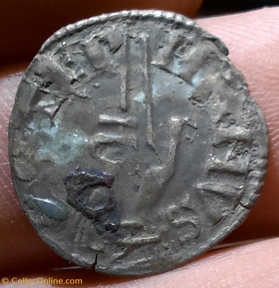 Hugues 3 A/ Croix hugo R/ Dextre benissant +1049+1100 D20.3 P1.21g Bd1276 PA5367 (121/21) monnaies france feodales hugues 3 a croix hugo r dextre benissant 1049 1100 d20 3 p1 21g bd1276 pa5367 121 21