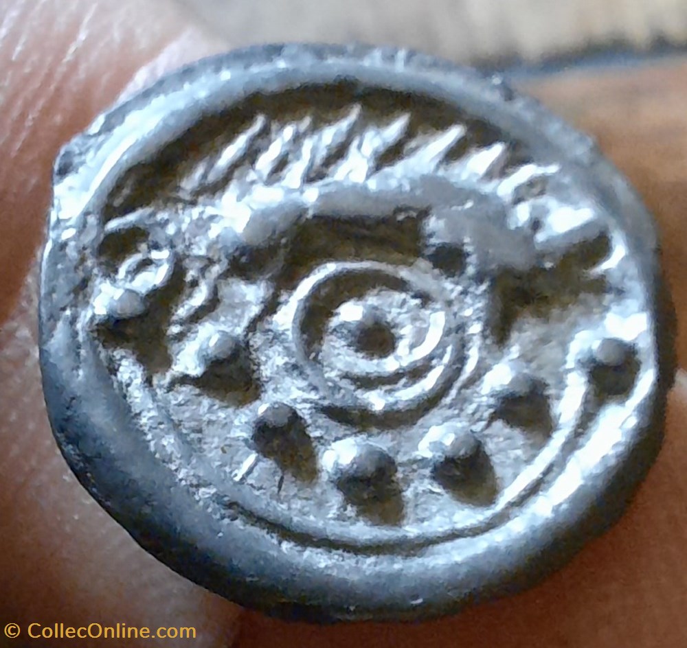 Suessions ( soissons) 3 monnaies antiques a celtes suessions soissons
