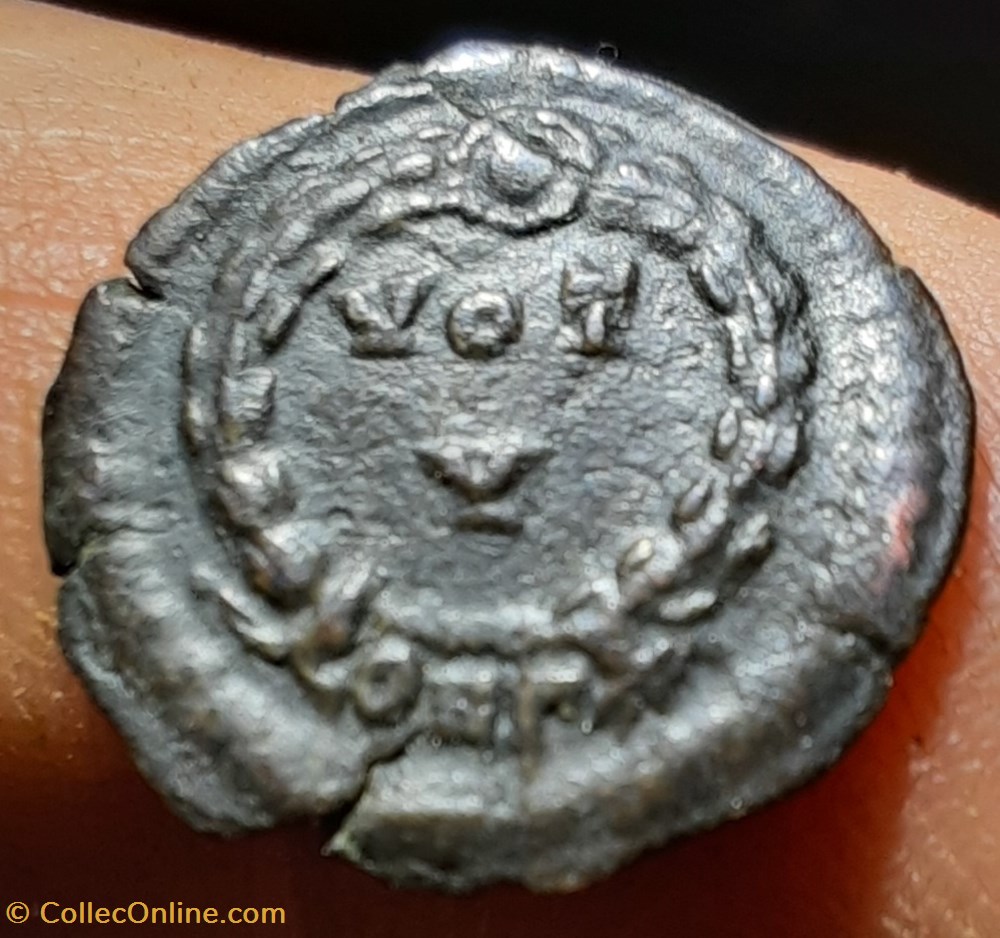 Arcadius A / Petit buste a d R /Couronne laurier +378+383 D14.6 P0.71g RIC62b NBD31431 monnaies antiquite av jc ap romaines republicaines imperiales arcadius a petit buste a d r couronne laurier 378 383 d14 6 p0 71g ric62b nbd31431