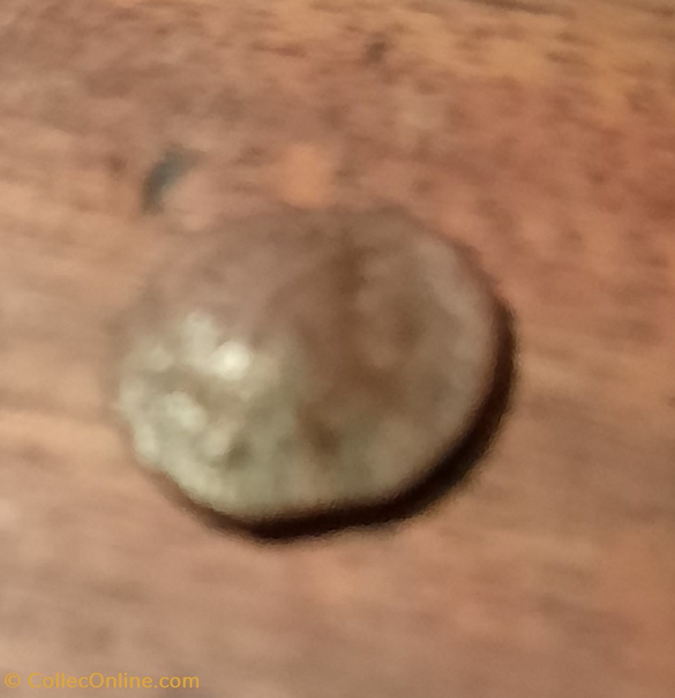 Nimes PB a l Urne A/Tete casquee a d R/Urne renversee NEM COL-40 D11.5 P0.89 Feugere 2725 3 monnaie antique av jc ap nimes pb a l urne a tete casquee a d r urne renversee nem col 40 d11 5 p0 89 feugere 2725