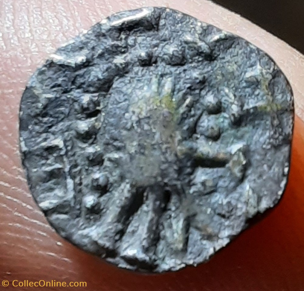 Merovingien A/Tete stylisee a d R/Croix cantonnee de 4 points +675+750 D11.6g P0.85g BD4642/4644 3 monnaies france merovingiennes merovingien a tete stylisee a d r croix cantonnee de 4 points 675 750 d11 6g p0 85g bd4642 4644