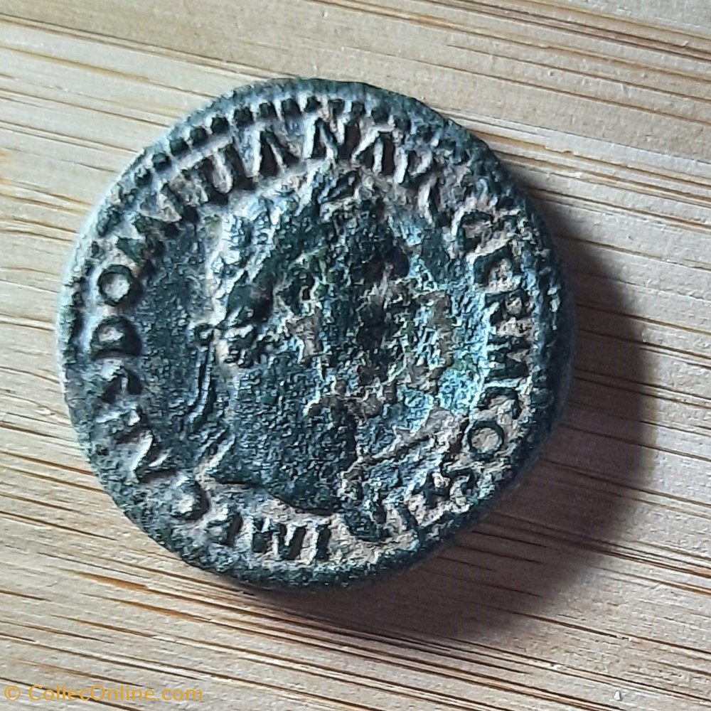 Domtien A /Tete lauree a d R/ Autel D 27.9 P 8.89g C 417 RCV 2808 RIC 305 monnaie antique av jc ap romaine republicaine imperiale domtien a tete lauree a d r autel d 27 9 p 8 89g c 417 rcv 2808 ric 305