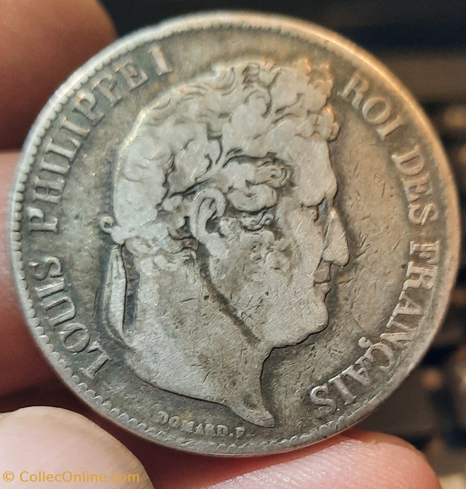 Louis philippe 1° A /Tete lauree a d R/ Couronne laurier et olivier D37.3 P24.43g F 324/61 monnaies france modernes louis philippe 1 a tete lauree a d r couronne laurier et olivier d37 3 p24 43g f 324 61