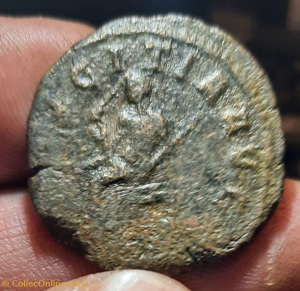 Etruscille A /Buste a d R / Pudeur assise a g D28.4 P12.48g C22 RCV 9505 RIC136b monnaies antiquite av jc ap romaines republicaines imperiales etruscille a buste a d r pudeur assise a g d28 4 p12 48g c22 rcv 9505 ric136b