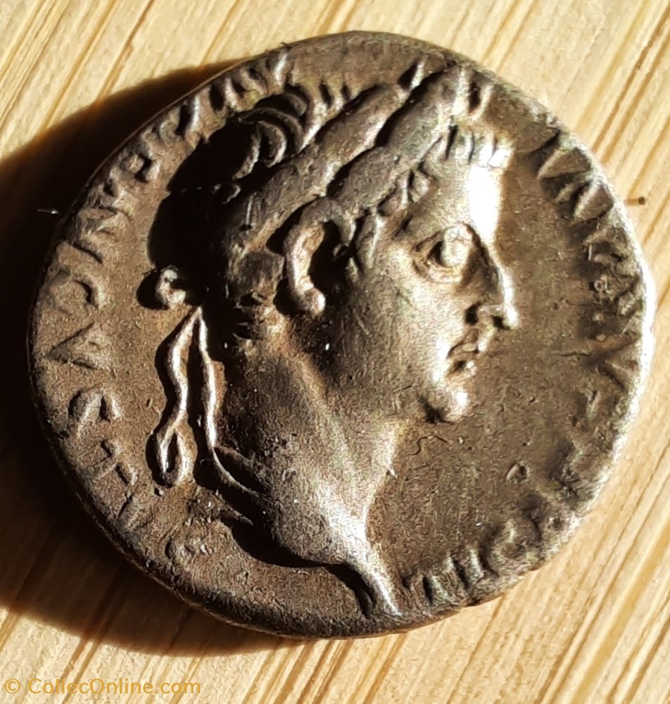 Tibere A / Tete lauree a d R/Livie assise a d +22+30 D17.7 P3.72g RCV763 C16 RIC 30 monnaie antique av jc ap romaine republicaine imperiale tibere a tete lauree a d r livie assise a d 22 30 d17 7 p3 72g rcv763 c16 ric 30