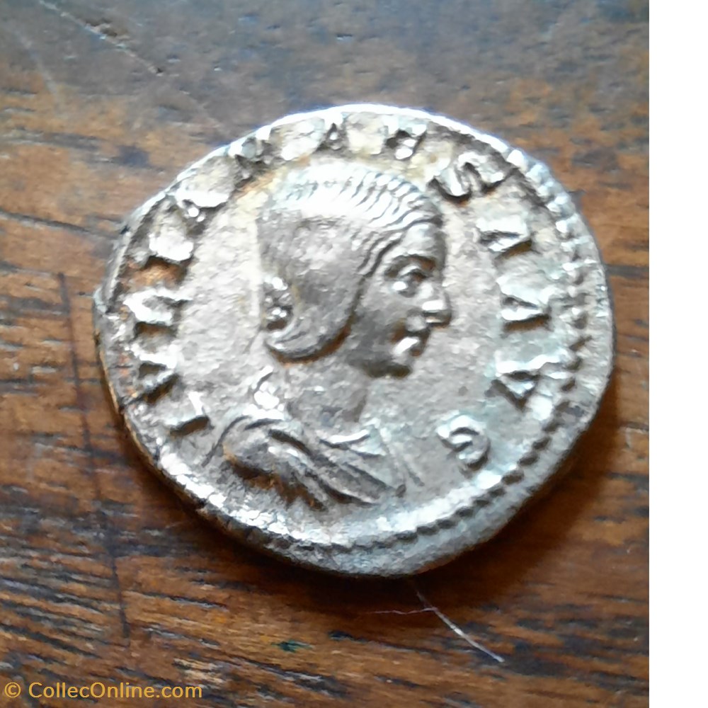 monnaie antique av jc ap romaine republicaine imperiale julia maesa a buste a d r la fecondite debout a g 219 ou 223 d 18 4 p 3 01g rcv 7749 c 8 ric 249