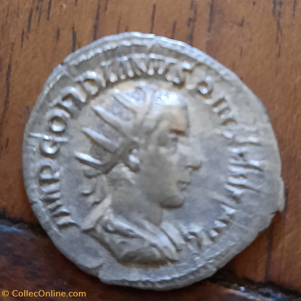 Gordien 3 A/Buste radie a d R/Rome assise a g +239-240 D23 P3.74 C312 RIC 200 monnaie antique av jc ap romaine republicaine imperiale gordien 3 a buste radie a d r rome assise a g 239 240 d23 p3 74 c312 ric 200