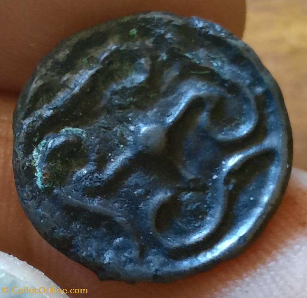 Durocasses region de Dreux 2 monnaies antiques celtes durocasses region de dreux