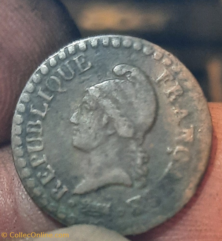 Directoire A/ Tete Republique a g R/Legende en 3 lignes D17.8 P1.83g F 100/13 monnaies france modernes directoire a tete republique a g r legende en 3 lignes d17 8 p1 83g f 100 13