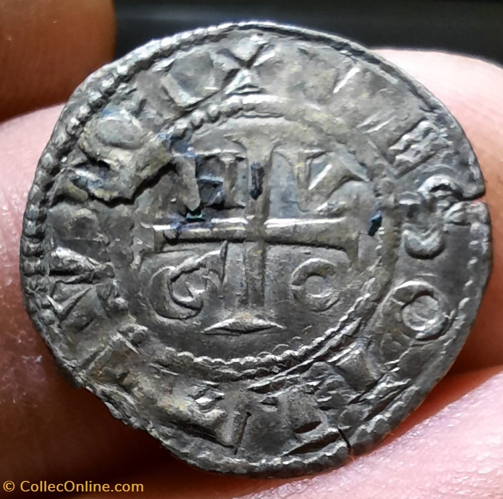 Hugues 3 A/ Croix hugo R/ Dextre benissant +1049+1100 D20.3 P1.21g Bd1276 PA5367 (121/21) monnaies france feodales hugues 3 a croix hugo r dextre benissant 1049 1100 d20 3 p1 21g bd1276 pa5367 121 21