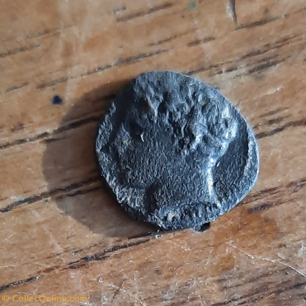 Marseille obole A /Tete Apollon a g R /Roue avec rayons -300-100 D 10.6 P0.61g Feugere OBM 11a monnaie antique jc gauloise marseille obole a tete apollon a g r roue avec rayons 300 100 d 10 6 p0 61g feugere obm 11a