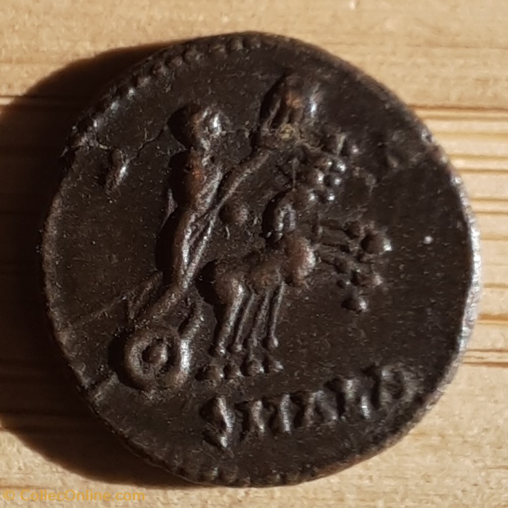 Constantin 1° A / Tete voilee a d R/Main de Dieu +337+340 D 15.9 P 1.82g RIC12 N°BD 67935 monnaie antique av jc ap romaine republicaine imperiale constantin 1 a tete voilee a d r main de dieu 337 340 d 15 9 p 1 82g ric12 n bd 67935