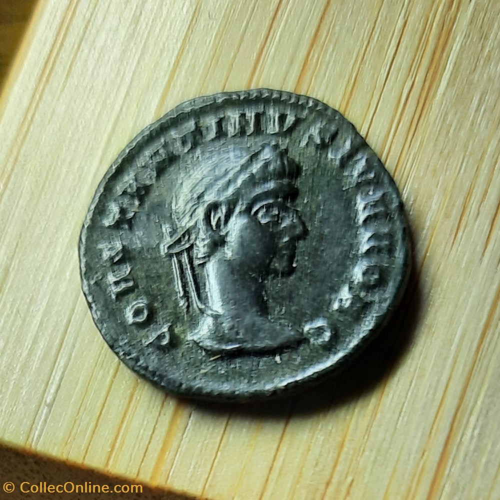 Constantin 2 A/Tete lauree a d R/Couronne +320+321 D18.2 P 2.90g RCV 17193 RIC 163(R) C 31 monnaie antique av jc ap romaine republicaine imperiale constantin 2 a tete lauree a d r couronne 320 321 d18 2 p 2 90g rcv 17193 ric 163 r c 31