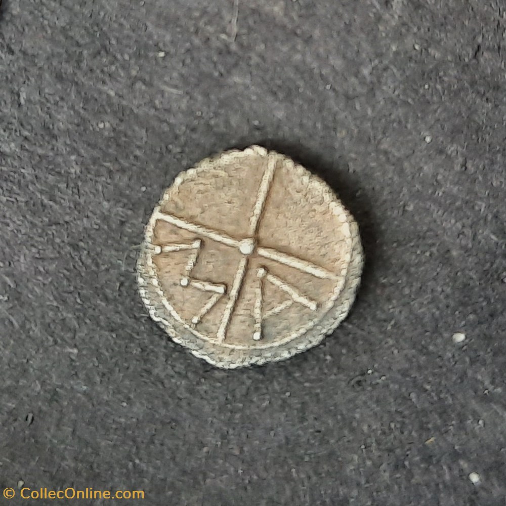 Marseille Obole A/Tete Apollon a g R/Roue MA -300-100 D9.6 P0.43 Feugere OBM 11-a 3 monnaie antique av jc gauloise marseille obole a tete apollon a g r roue ma 300 100 d9 6 p0 43 feugere obm 11 a