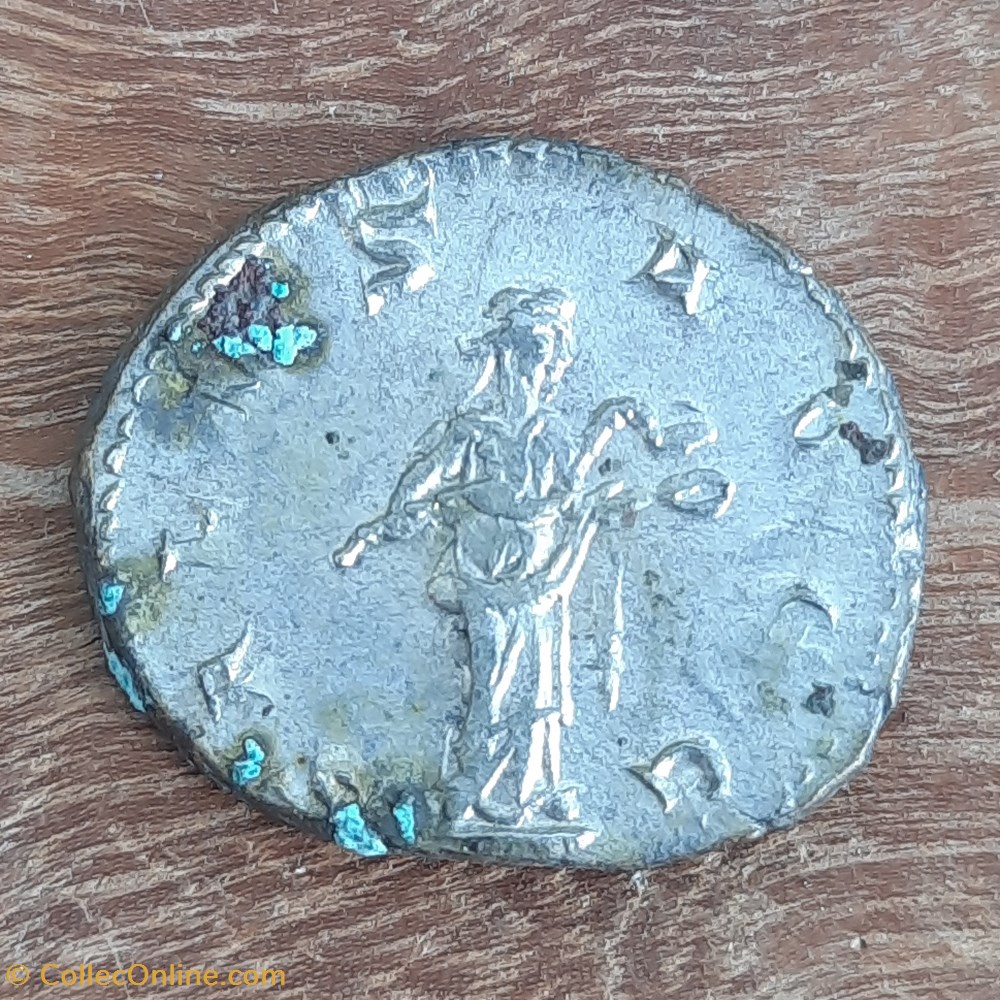 Volusien A/Buste radie a d R/La Sante debout a droite +252 D22 P3.64 RC 2830 C118 monnaie antique av jc ap romaine republicaine imperiale volusien a buste radie a d r la sante debout a droite 252 d22 p3 64 rc 2830 c118