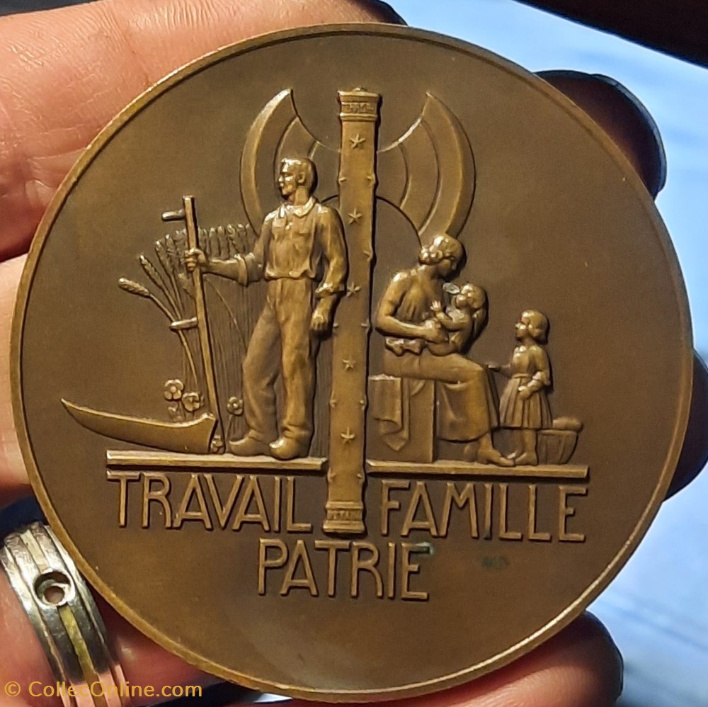 medailles medaille marechal petain