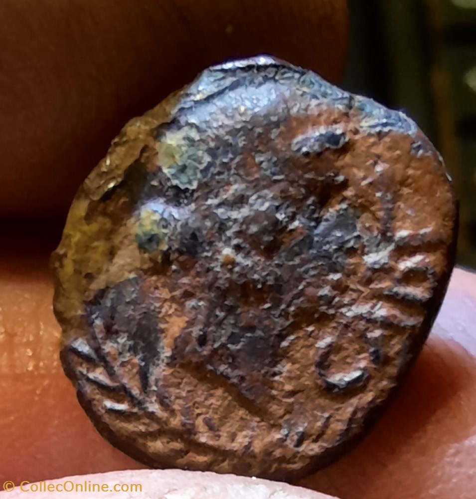 Cavares PB A/Tete Mars a d R/Tete Apollon a d -30-40 D14.8 P1.58g LT2572 Feugere CAV 2572 monnaies antiquite jc gauloises cavares pb a tete mars a d r tete apollon a d 30 40 d14 8 p1 58g lt2572 feugere cav 2572