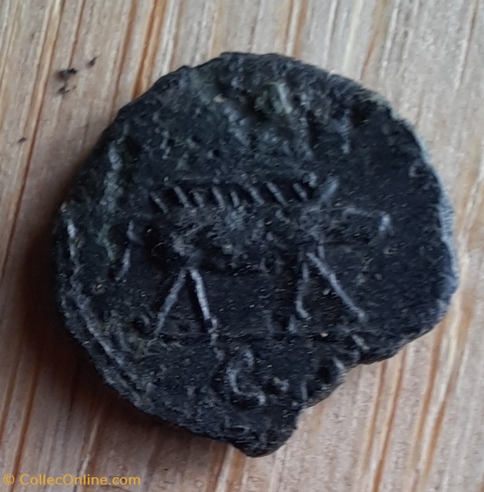 Trajan A/Tete lauree a d R /Sanglier a d D14.1 P1.09 RIC702 C 341 RCV 3248 monnaie antiquite av jc ap romaine republicaine imperiale trajan a tete lauree a d r sanglier a d d14 1 p1 09 ric702 c 341 rcv 3248