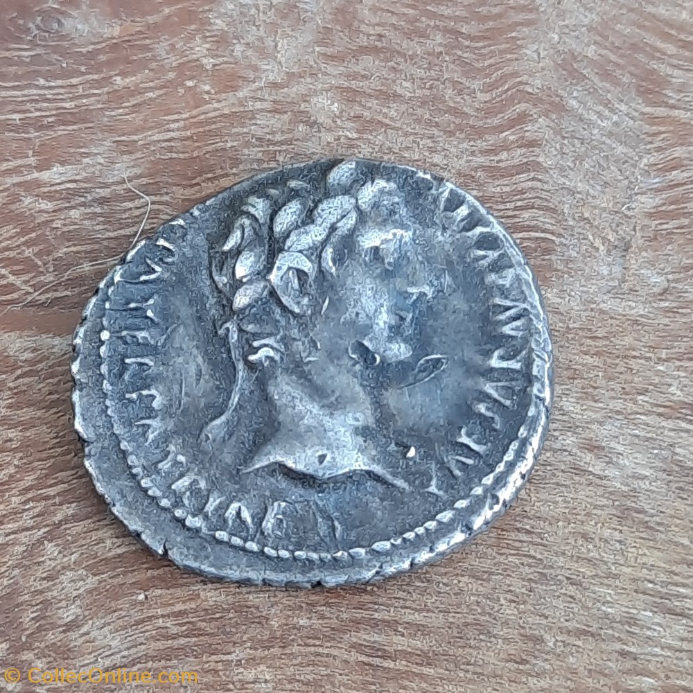 Auguste A/Tete a d R/ Lapaix assise a d +13-14 D18.6 P 3.84 RCV1630 RIC 220 C223 monnaie antique av jc romaine republicaine imperiale auguste a tete a d r lapaix assise a d 13 14 d18 6 p 3 84 rcv1630 ric 220 c223