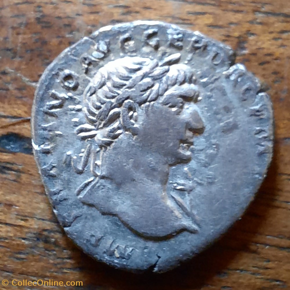 Trajan A/Buste lauree a d R/L Arabie debout de face , dromadaire D18.2 P 2.97g RIC142 C 89 monnaie antique av jc ap romaine republicaine imperiale trajan a buste lauree a d r l arabie debout de face dromadaire d18 2 p 2 97g ric142 c 89
