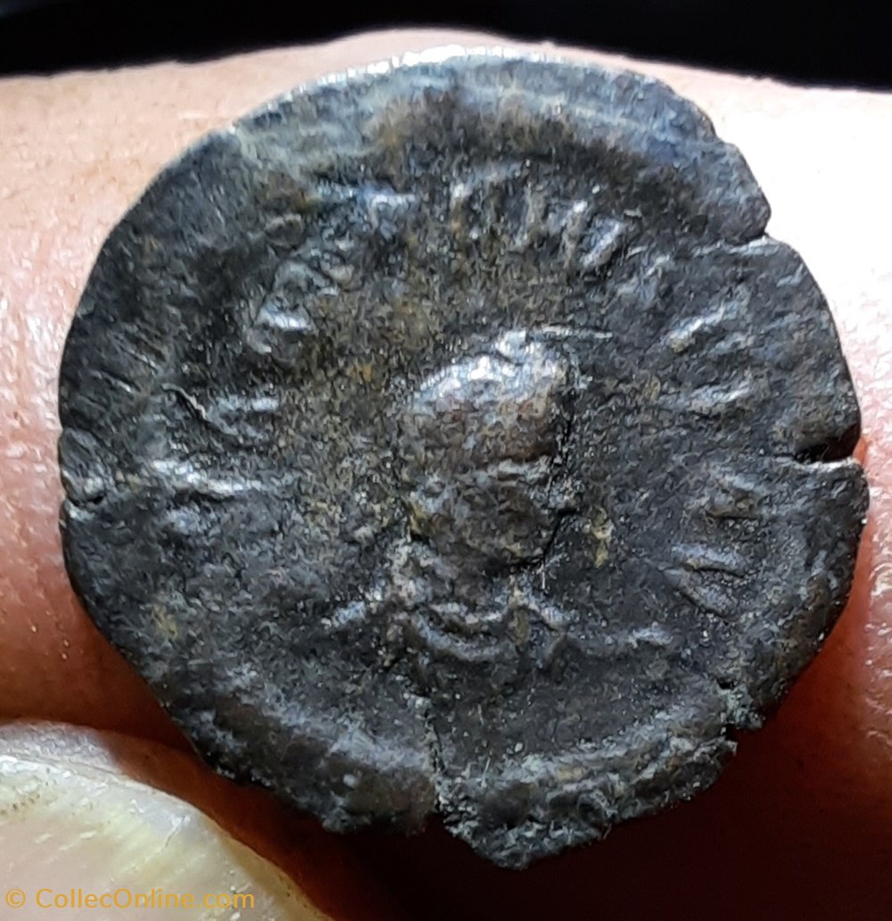 Arcadius A / Petit buste a d R /Couronne laurier +378+383 D14.6 P0.71g RIC62b NBD31431 monnaies antiquite av jc ap romaines republicaines imperiales arcadius a petit buste a d r couronne laurier 378 383 d14 6 p0 71g ric62b nbd31431