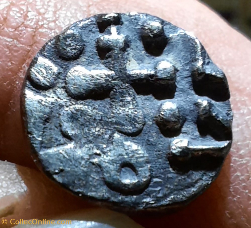 monnaies france merovingiennes sceat anglo saxons a tete radiee d r croix cantonnee de 4 globules 710 760 d11 3 p1g b5792 5795