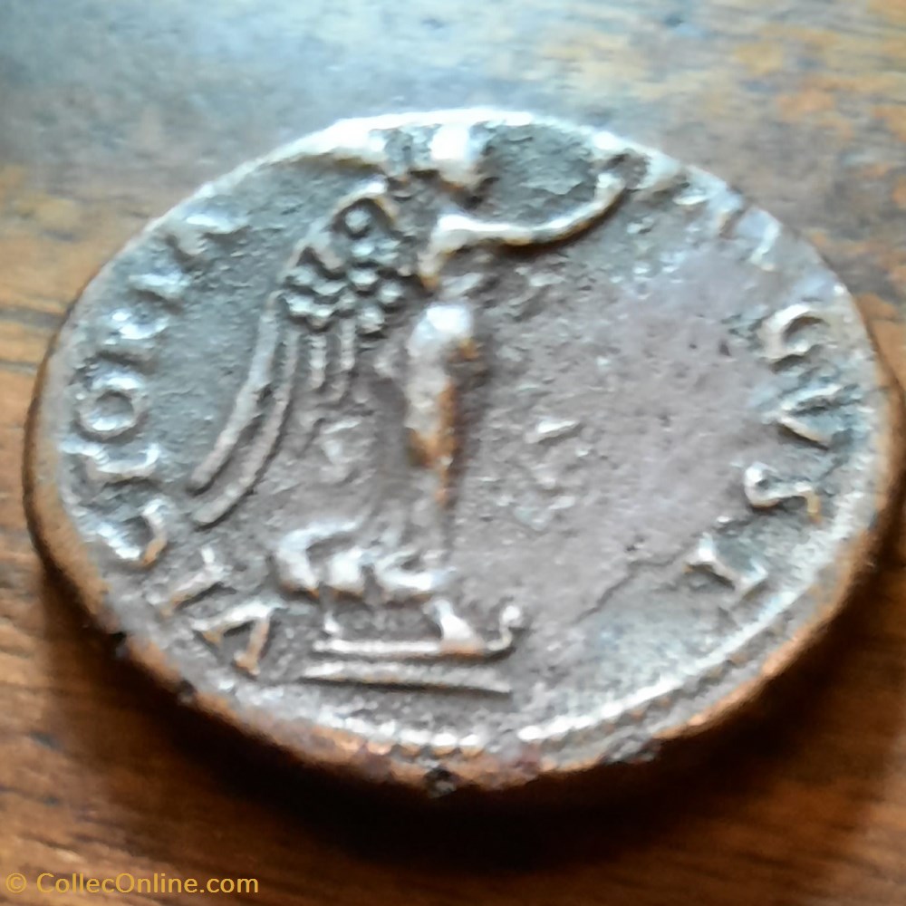 Vespasien A/Tete lauree a g R/Victoire debout a droite D28.6 P9.90 RCV 2366 RIC734 monnaie antique av jc ap romaine republicaine imperiale vespasien a tete lauree a g r victoire debout a droite d28 6 p9 90 rcv 2366 ric734
