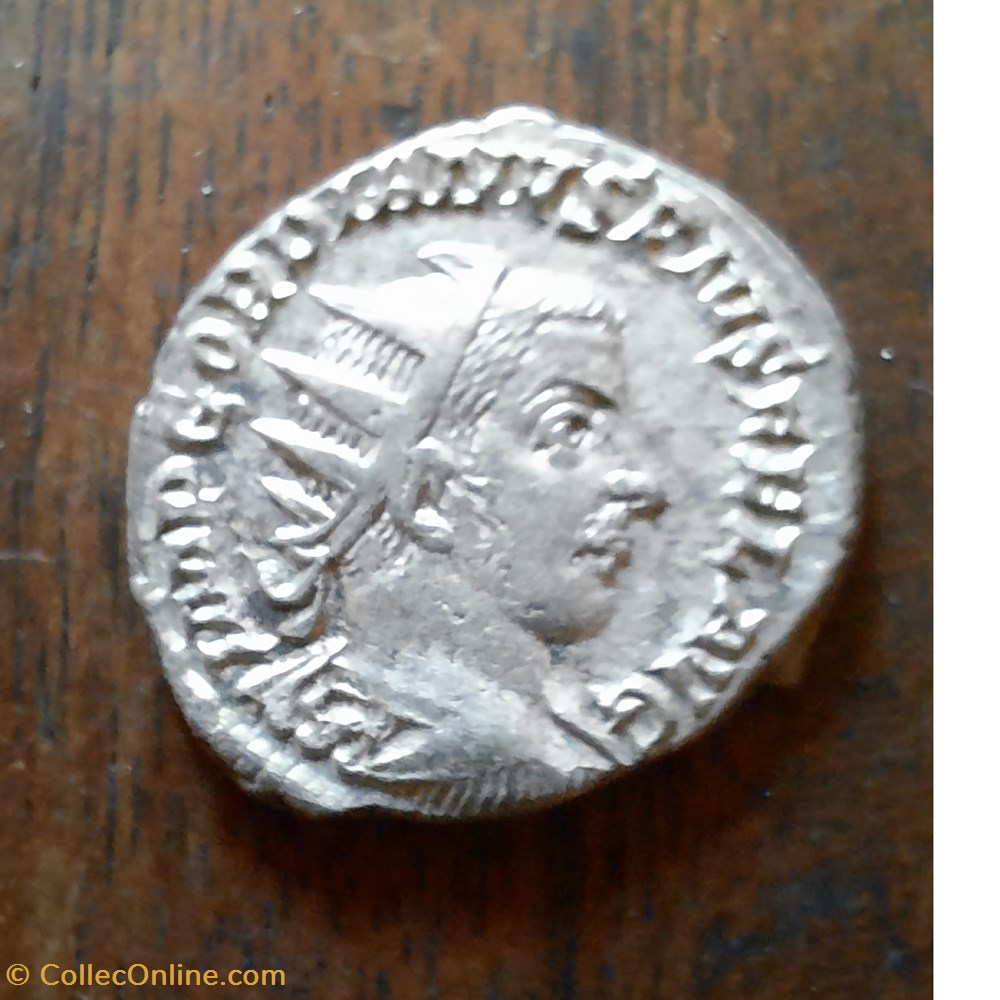 Gordien 3 A/Buste radie a d R/Soleil debout de face D22 P 4.56g RCV 2444 C 167 RIC 213 monnaie antique av jc ap romaine republicaine imperiale gordien 3 a buste radie a d r soleil debout de face d22 p 4 56g rcv 2444 c 167 ric 213