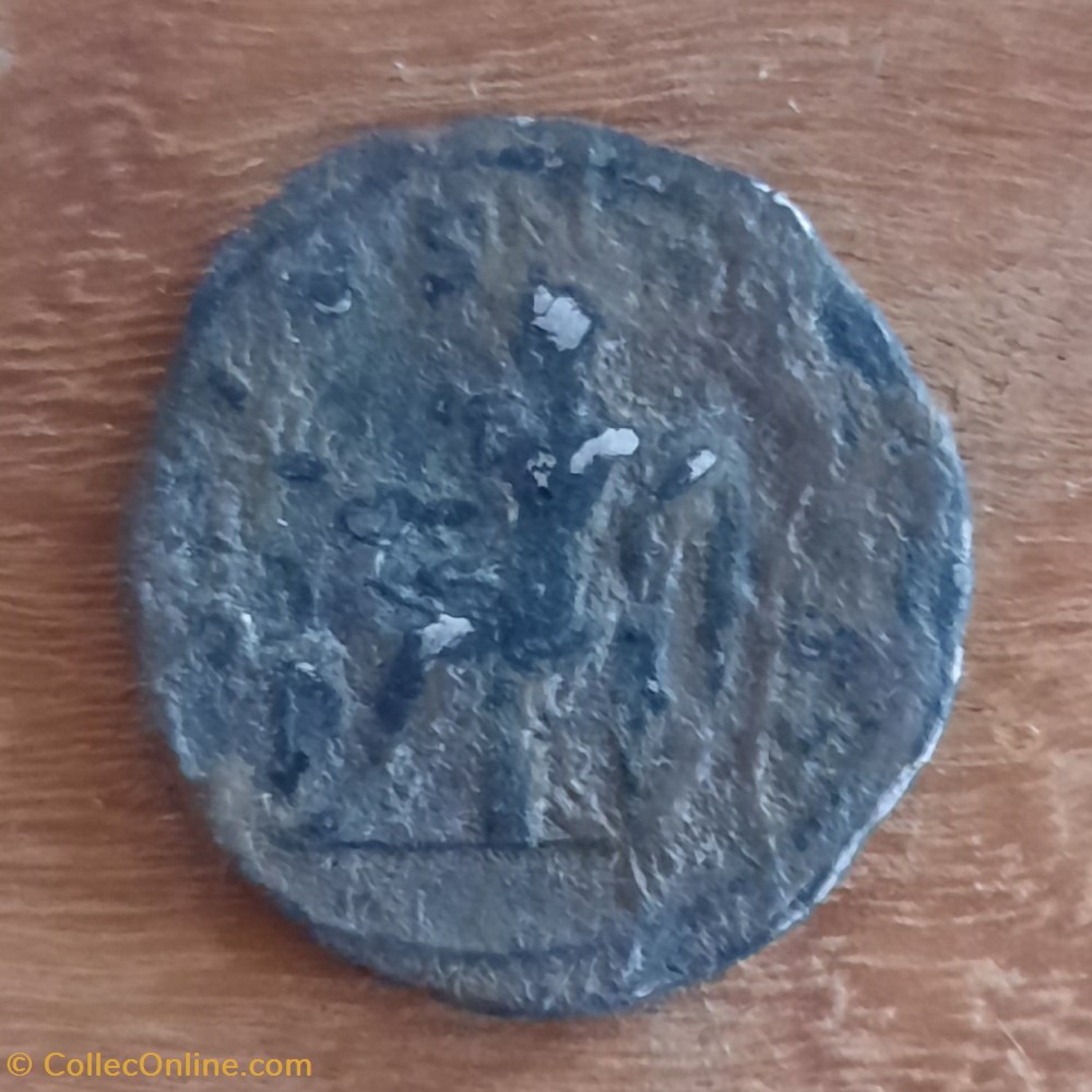 Maximin 1 de Thrace A/Buste laure a d R / La Sante assise a g D20 P 2.56 RCV8316 RIC 14 C 85 var monnaie antique av jc ap romaine republicaine imperiale maximin 1 de thrace a buste laure a d r la sante assise a g d20 p 2 56 rcv8316 ric 14 c 85 var